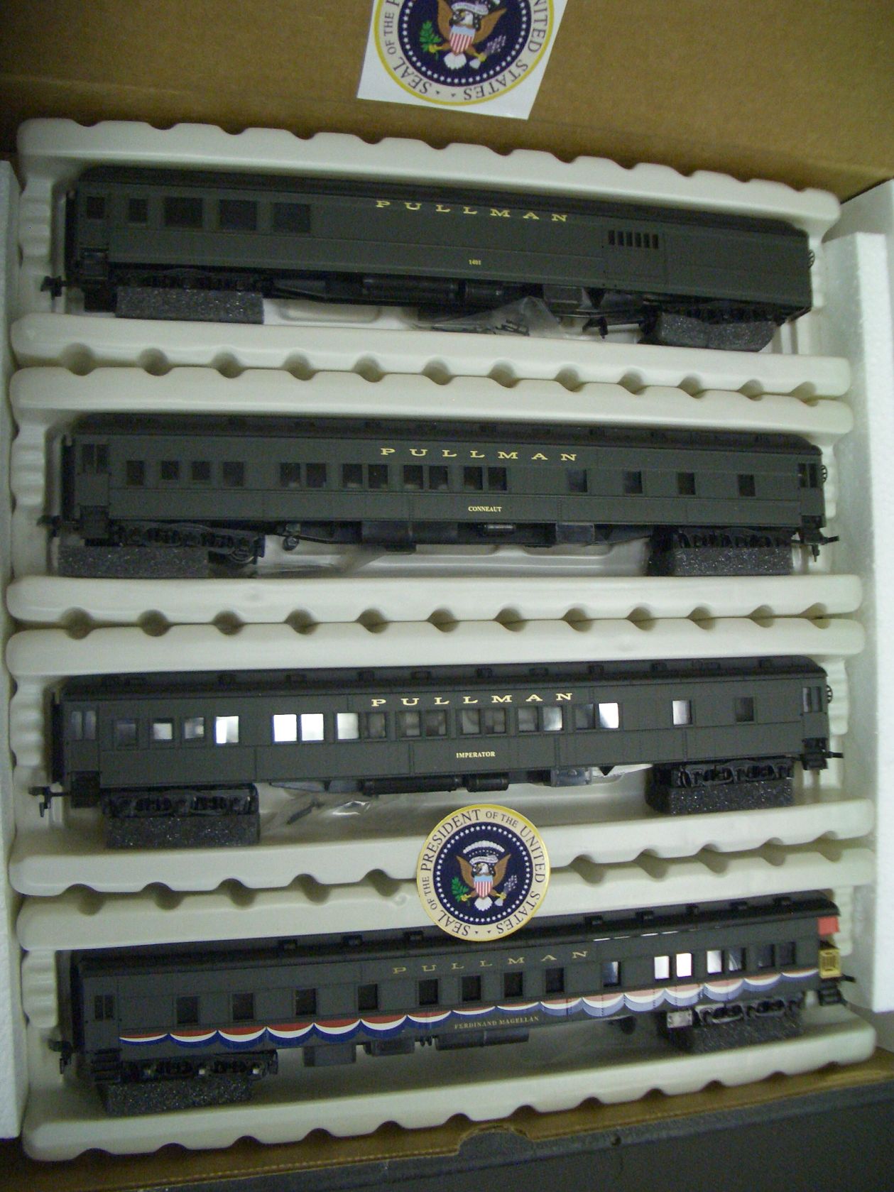 HO IHC Presidental Series 4 Car Train Set Ronald Reagan