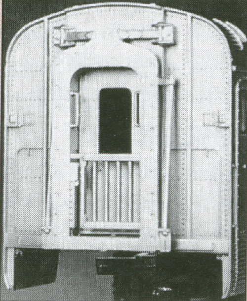 HO Scale Smooth Side Passenger Car Diaphragms 1 pair